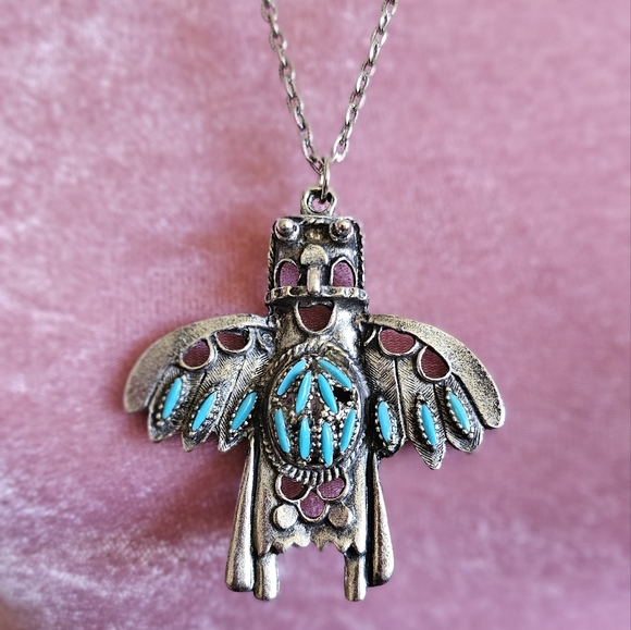 Vintage 70's Kachina pendant. Silver tone metal and faux turquoise. - Picture 2 of 6